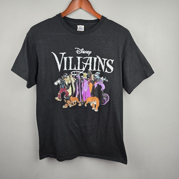 DELTA Disney Villains Grapic Tee Shirt Short Sleeve Black Women Size M Themepark - Picture 2 of 13